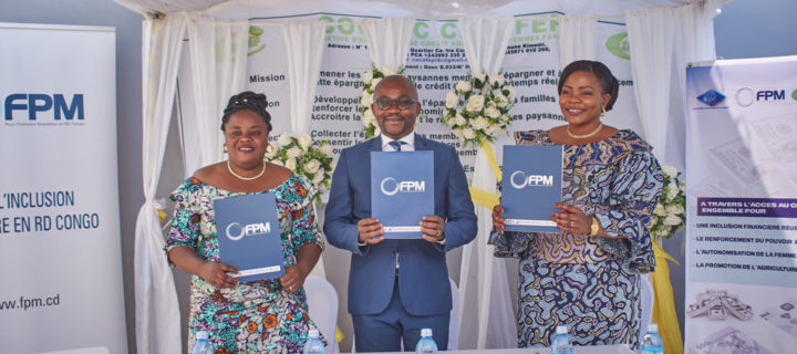 Signature du contrat de financement  entre le FPM SA et la COOPEC CECAFEP à Butembo